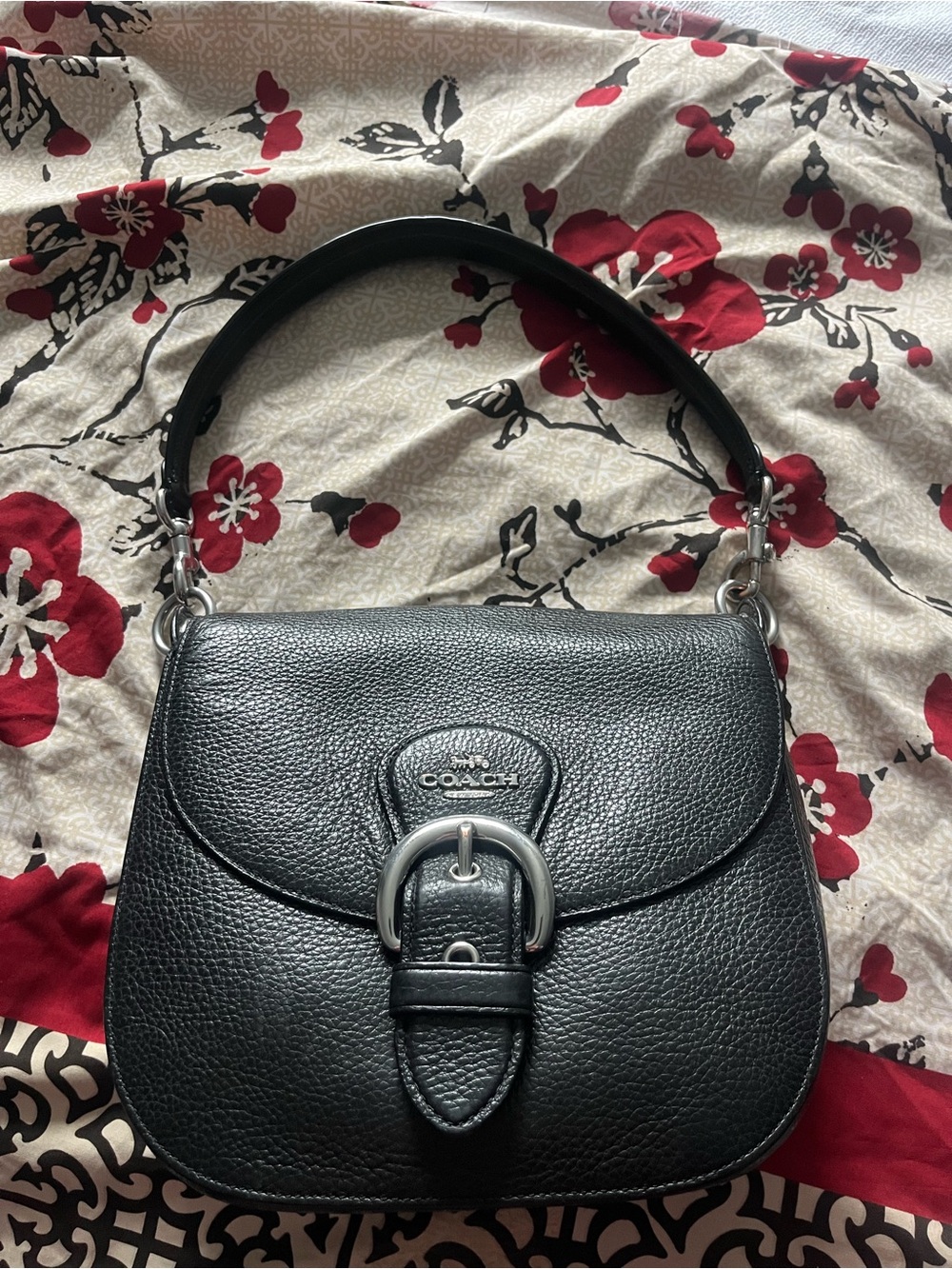 Coach Kleo bag size 23